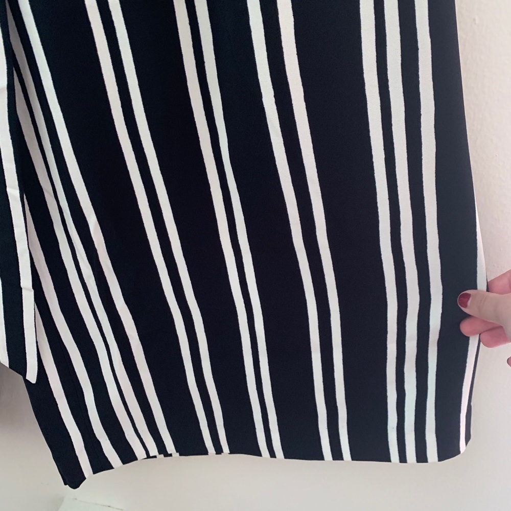 Jumper - Picture 2 of 3